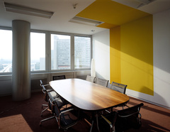 Europa Treuhand Ernst & Young