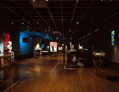 'Die Kunst als Mensch menschlich zu leben' - Ausstellungsarchitektur