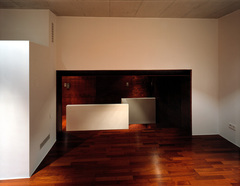 Haus J.