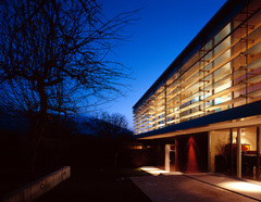 Haus J.