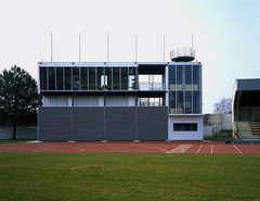 Umdasch Stadion - Pressezentrum und Zielturm