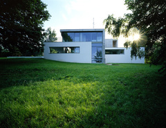 Haus D.