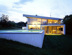 Haus D.