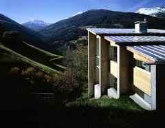 Haus L.