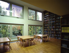 Lauder-Chabad-Campus