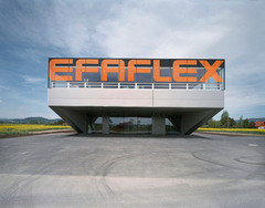 Efaflex Torsysteme, Betriebsgebäude